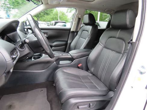 Used 2024 Honda HR-V EX-L image 13
