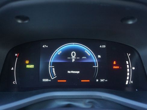 Certified 2025 Toyota Camry SE image 5