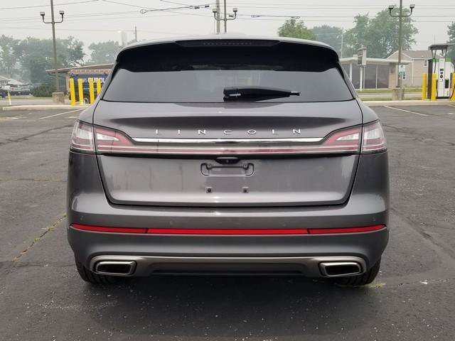 Used 2022 Lincoln Nautilus AWD image 6