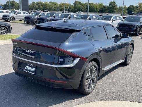 Certified 2024 Kia EV6 Light image 7