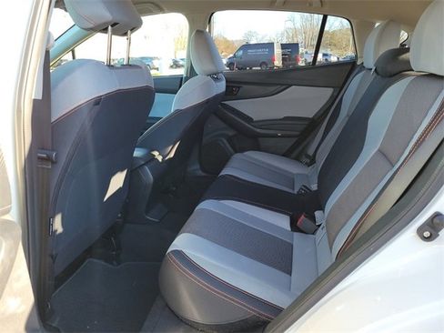 Used 2019 Subaru Crosstrek 2.0i Premium w/ Eyesight System image 17