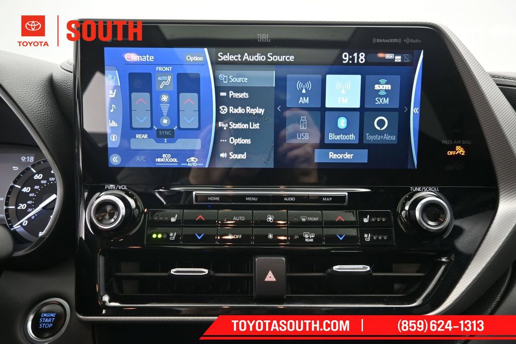 Used 2021 Toyota Highlander Platinum AWD/4WD image 16