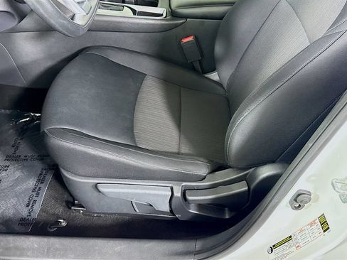 Certified 2024 Nissan Sentra SV FWD image 23