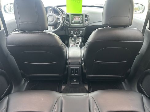 Used 2018 Jeep Compass Latitude image 15