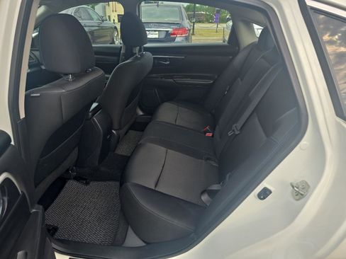 Used 2018 Nissan Altima 2.5 SR FWD image 12