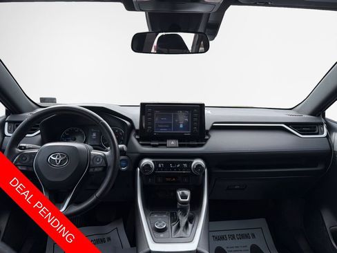 Used 2022 Toyota RAV4 SE w/ Convenience Package image 22