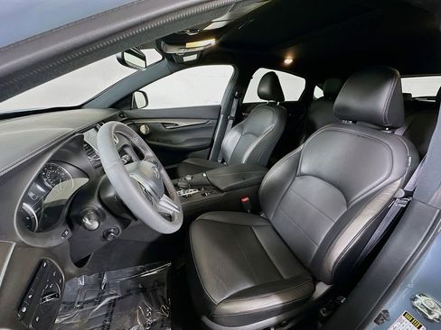 Used 2023 INFINITI QX55 Essential w/ Accent Package image 15