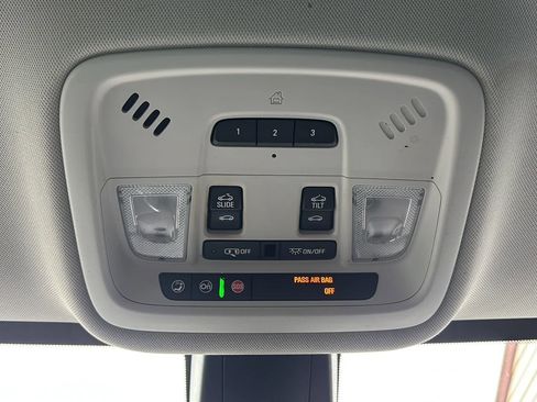 Used 2019 Chevrolet Traverse Premier w/ Redline Edition AWD/4WD image 28