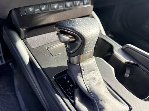 Used 2025 Lexus ES 350 F Sport w/ Accessory Package (Z2) FWD image 20