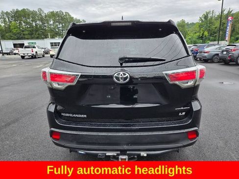 Used 2015 Toyota Highlander Plus FWD image 8