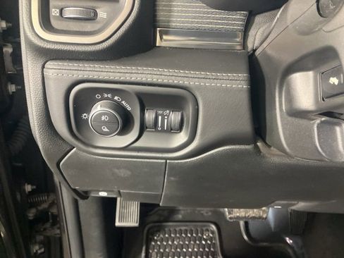 Used 2020 RAM 2500 Limited image 15