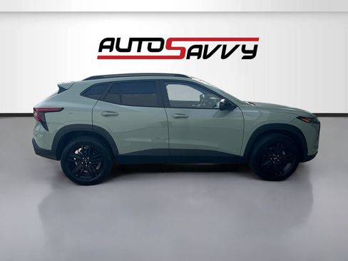 Used 2025 Chevrolet Trax ACTIV w/ Sunroof Package FWD image 8