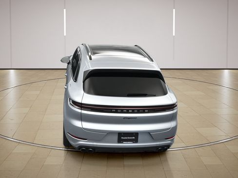 Certified 2025 Porsche Cayenne E-Hybrid AWD/4WD image 34