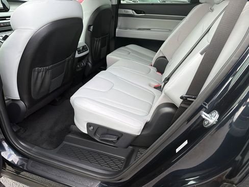 Used 2024 Hyundai Palisade SEL FWD image 21