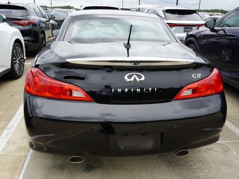 Used 2010 INFINITI G37 Convertible w/ Premium Pkg RWD image 6