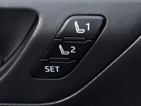 Used 2024 Toyota Grand Highlander AWD image 16