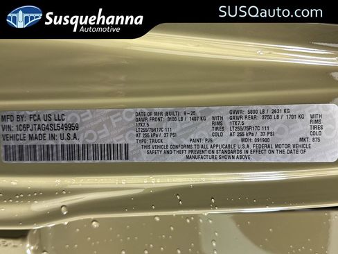 New 2025 Jeep Gladiator Sport image 28