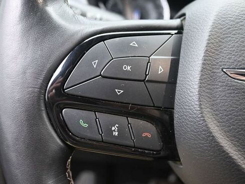 Used 2021 Chrysler Pacifica Touring w/ Cold Weather Group image 32