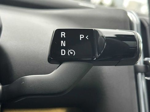 New 2025 Volvo EX30 Plus w/ Protection Package Premier image 31