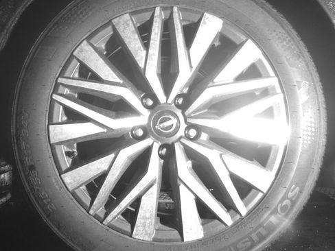 Used 2025 Nissan Altima 2.5 SV image 14