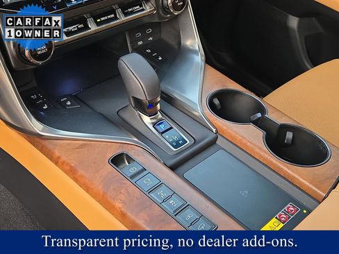 Used 2025 Lexus LX 700h Luxury w/ Appearance Package AWD/4WD image 36