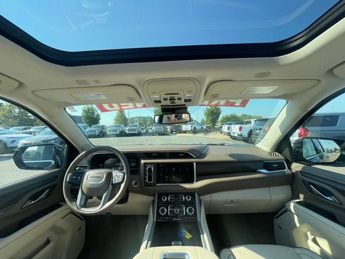 Used 2024 GMC Yukon Denali AWD/4WD image 26