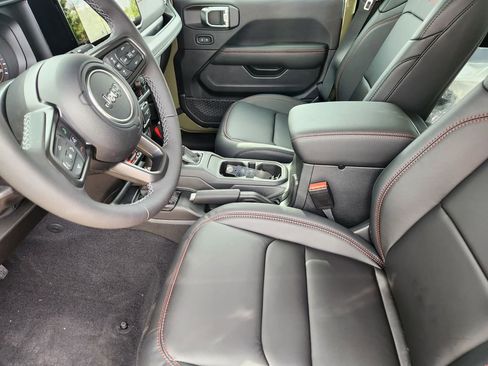 New 2025 Jeep Wrangler Rubicon image 8