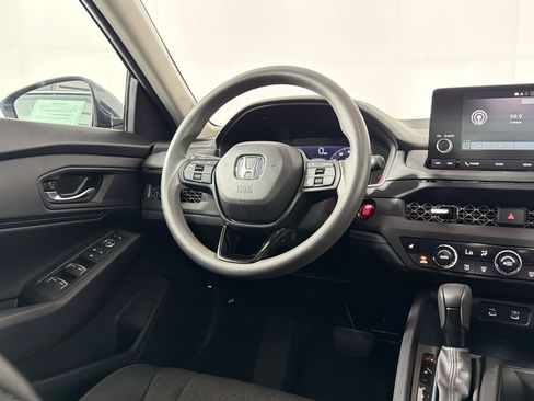 Used 2024 Honda Accord EX image 27