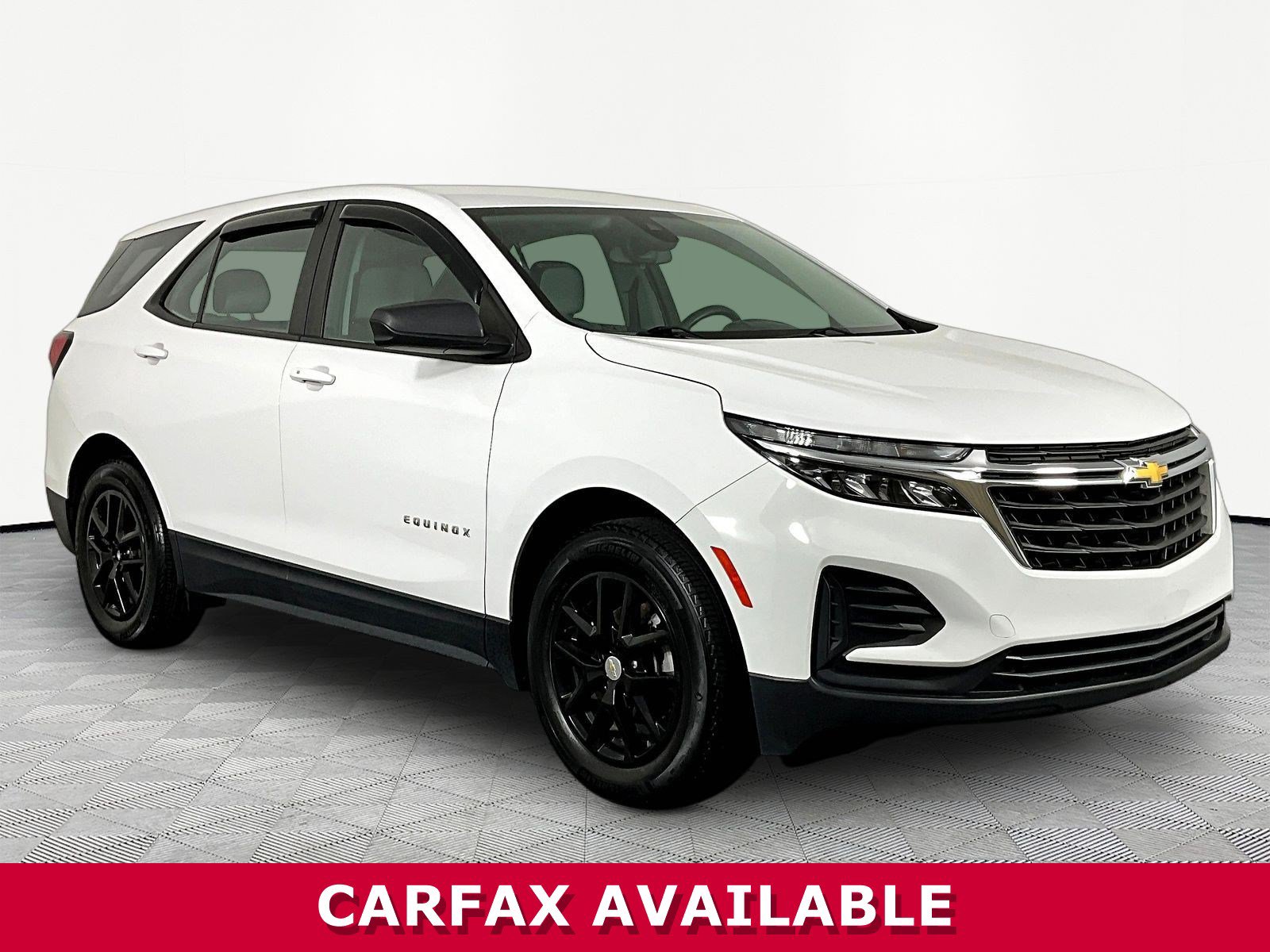 Used 2023 Chevrolet Equinox LS FWD image 3