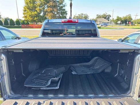 Used 2023 GMC Canyon AT4X image 8