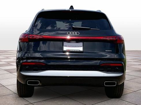 Used 2025 Audi Q5 Premium w/ Convenience Package AWD/4WD image 4