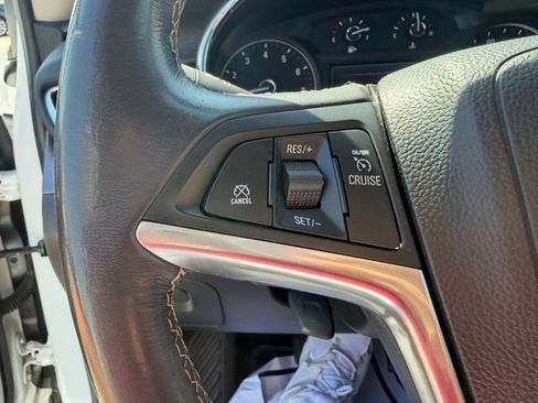 Used 2022 Buick Encore Preferred w/ Safety Package FWD image 17