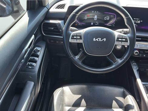 Used 2024 Kia Telluride S FWD image 20