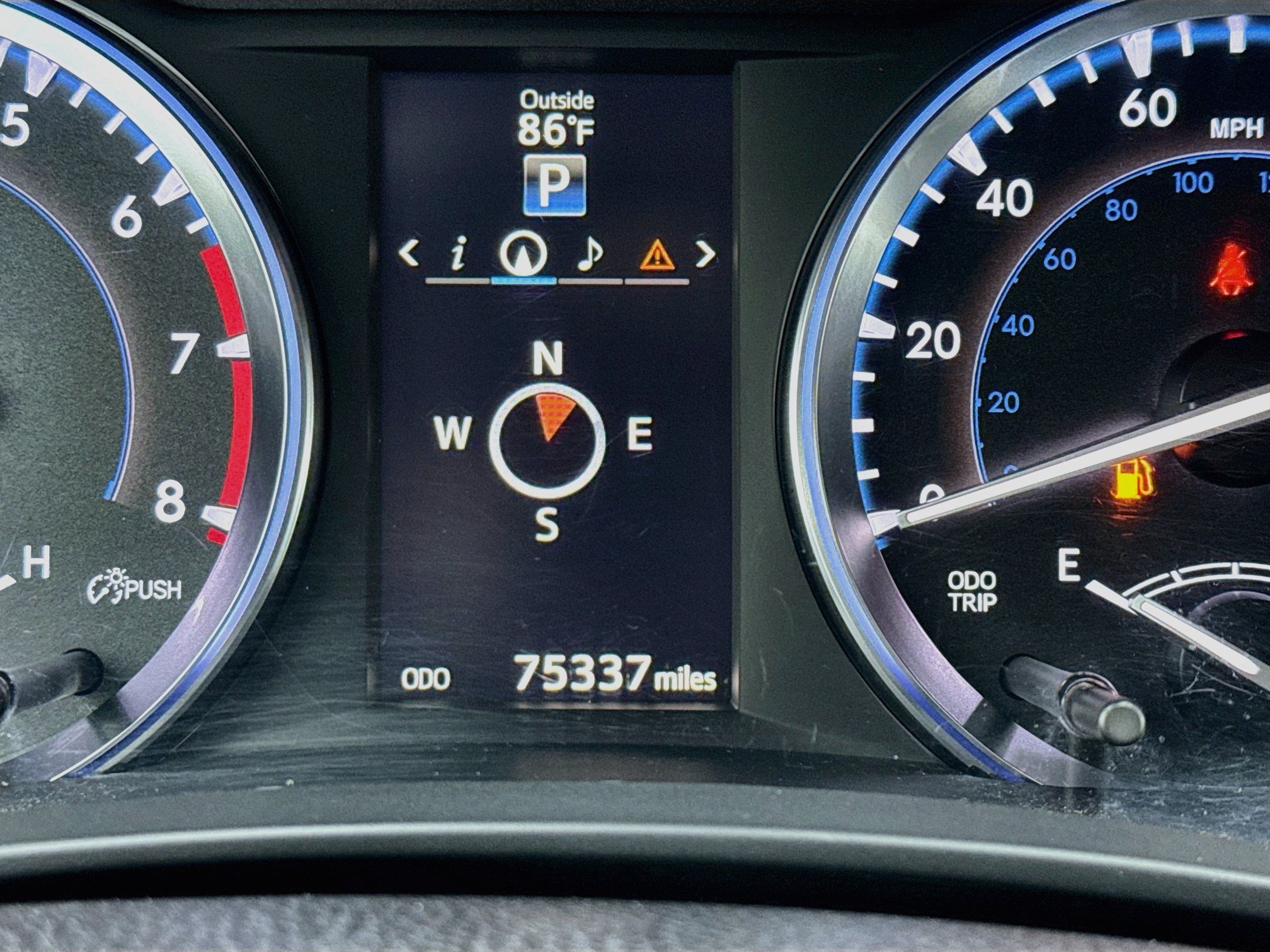 Used 2015 Toyota Highlander XLE FWD image 8
