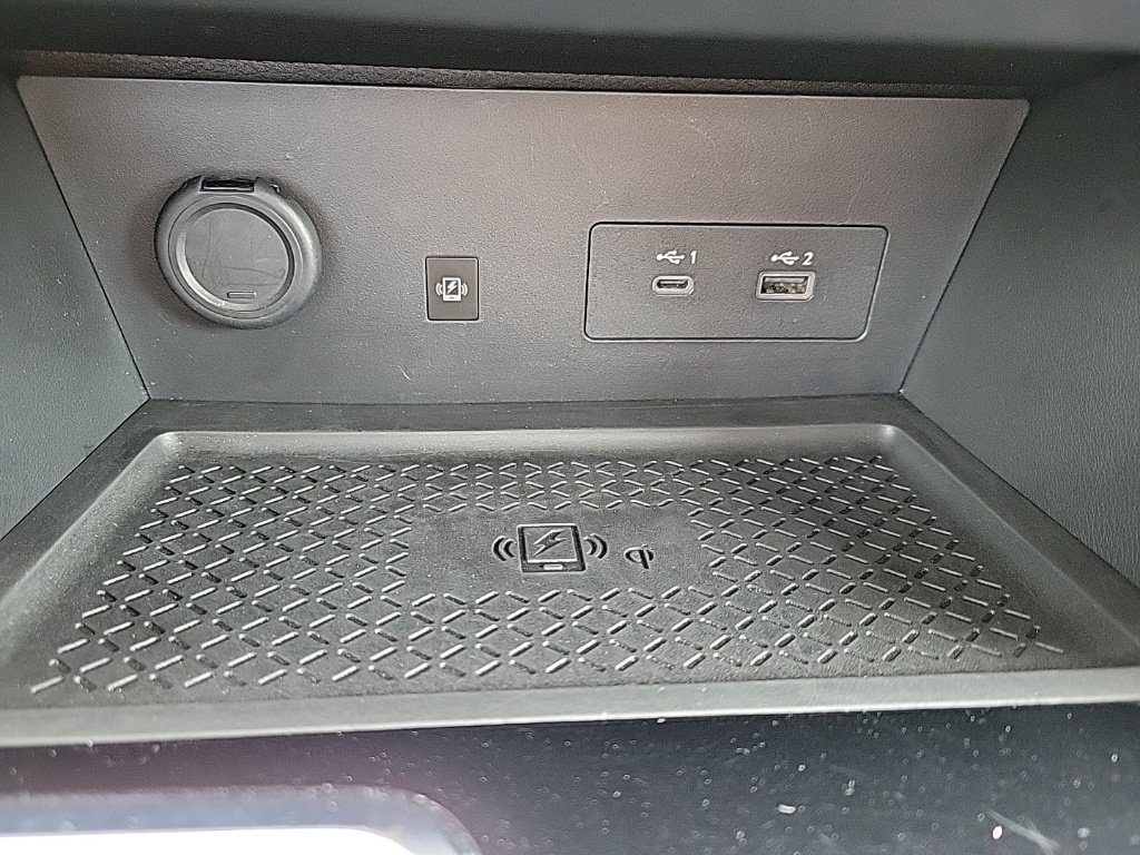 Used 2025 Nissan Pathfinder SL AWD/4WD image 30