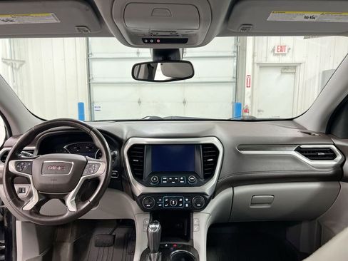 Used 2017 GMC Acadia SLT image 10