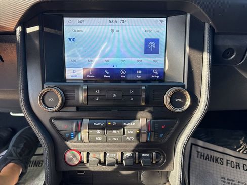 Used 2021 Ford Mustang Shelby GT500 w/ Technology Package image 21