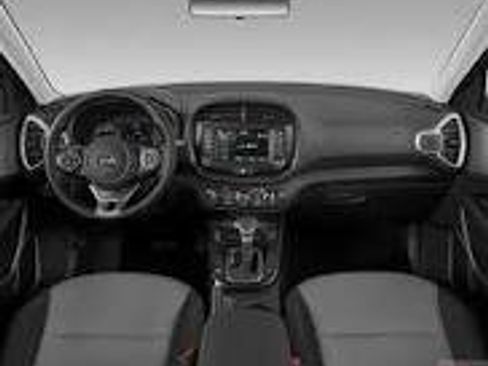 Used 2020 Kia Soul S image 2