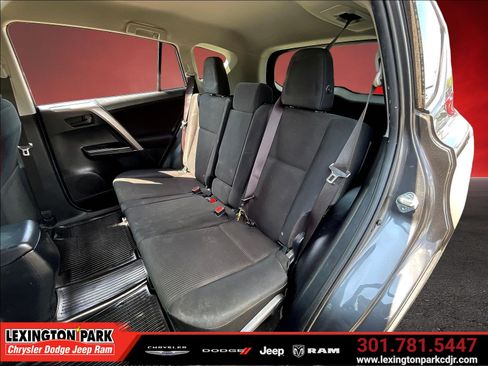 Used 2017 Toyota RAV4 LE w/ All Weather Liner Package FWD image 20