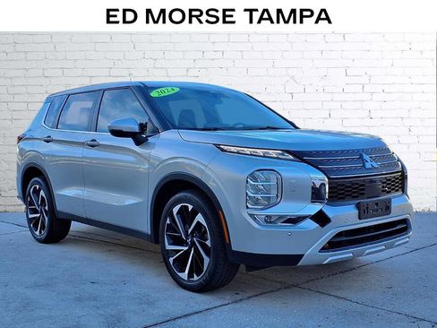 Used 2024 Mitsubishi Outlander SE image 5
