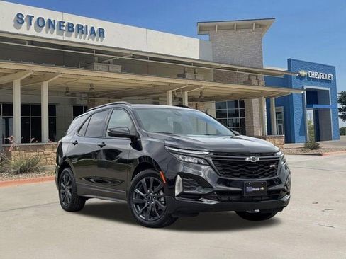 Used 2024 Chevrolet Equinox RS FWD image 2