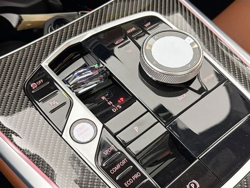 New 2026 BMW X5 M60i image 17