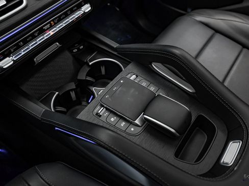 Used 2024 Mercedes-Benz GLE 450 4MATIC image 55