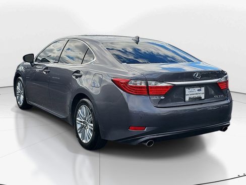Used 2015 Lexus ES 350 w/ Luxury Package image 4