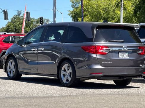 Used 2018 Honda Odyssey EX image 5
