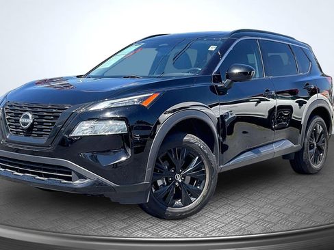 Used 2023 Nissan Rogue SV w/ SV Premium B Package FWD image 12