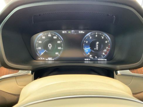 Used 2021 Volvo S60 T5 Momentum FWD image 17