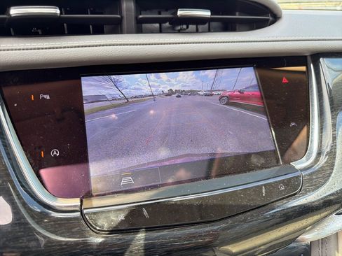 Used 2023 Cadillac XT6 Premium Luxury image 24