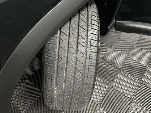 Used 2025 Honda Pilot Black Edition image 42