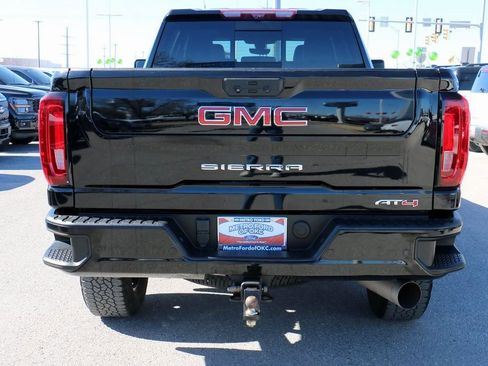Used 2022 GMC Sierra 2500 AT4 w/ AT4 Premium Plus Package image 6